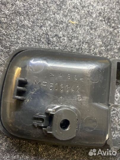 Накладка в салоне правая Mitsubishi Lancer 9 4G18