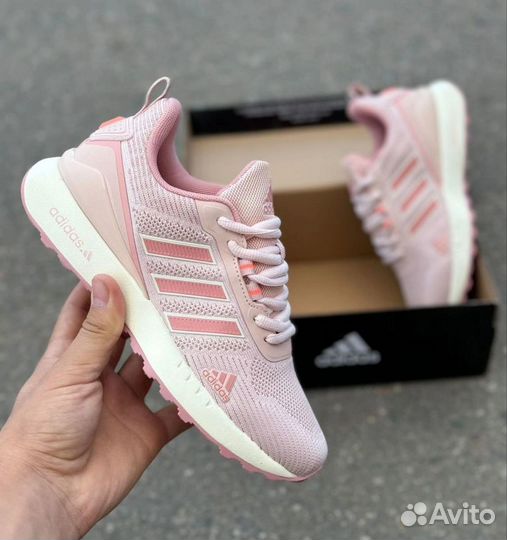 Кроссовки женские Adidas