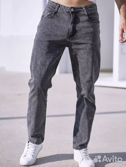 Джинсы бананы