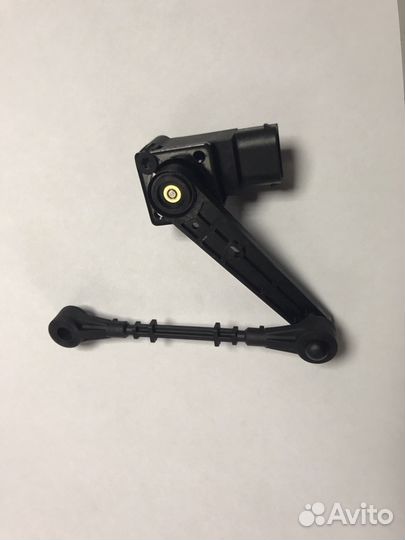 Датчик высоты пневмоподвески Land Range Rover