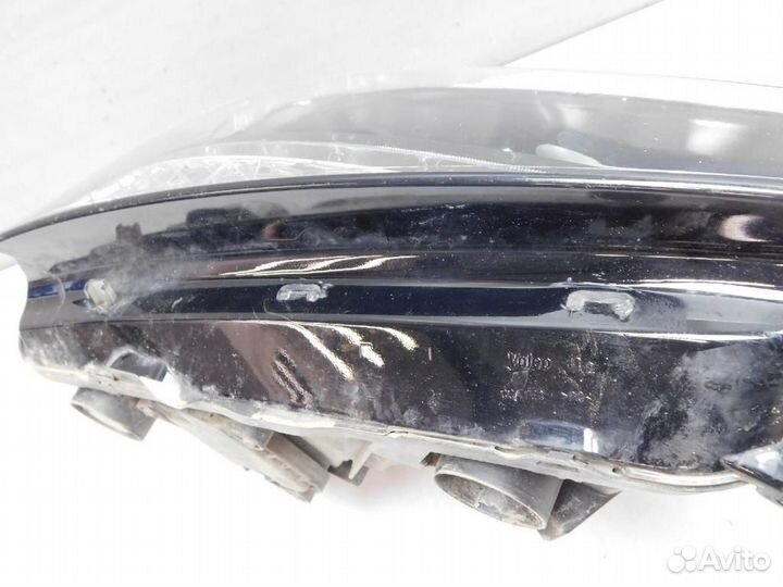 Фара правая Skoda Rapid