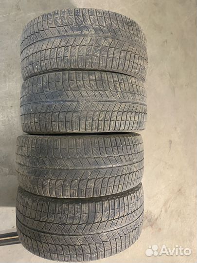 Michelin X-Ice XI3 245/40 R18 97H