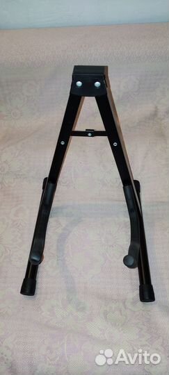 Стойка для гитары