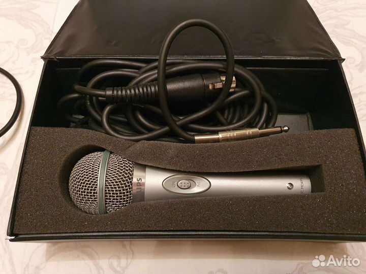 Пара микрофонов для караоке