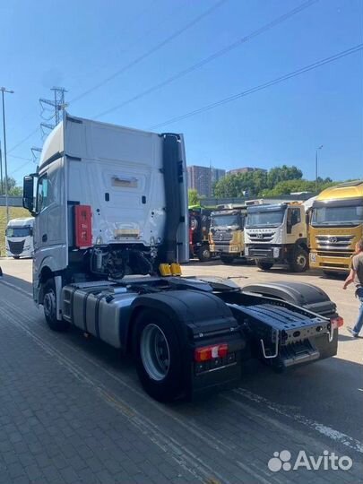 Mercedes-Benz Actros 1942, 2022