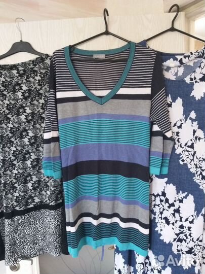 Много женских вещей большого размера