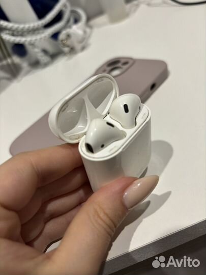 Наушники airpods