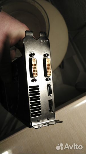 GeForce GTX 560 1GB неисправная