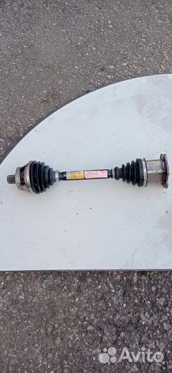 Привод в сборе на Audi A4 передний/левый