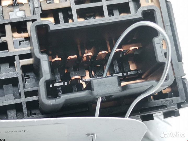 Кнопка (выключатель) Nissan Navara D22 рест. 2005