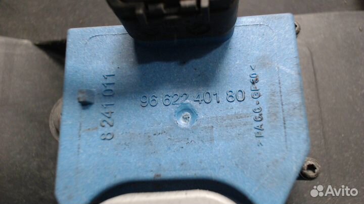 Вентилятор радиатора Peugeot 3008, 2010