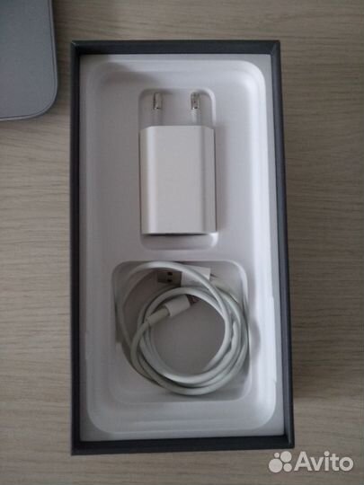 iPhone 8 Plus, 64 ГБ