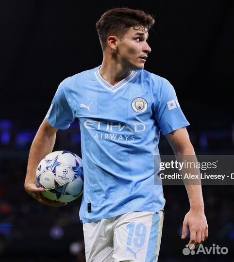 Мяч Лиги чемпионов уефа 2023/2024 adidas