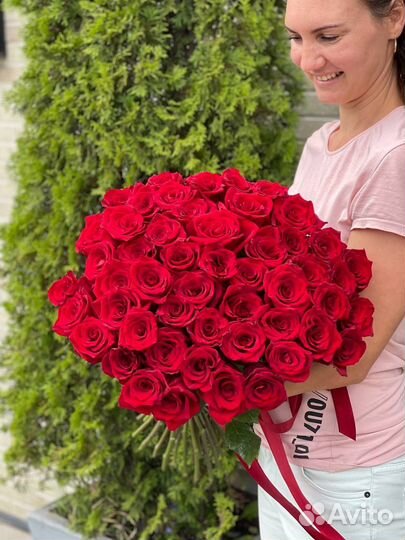 Живые цветы букеты розы оптом красные розы