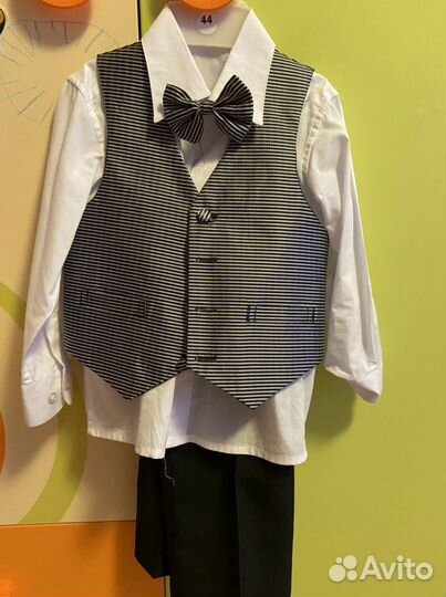 Два разных Костюм 2-ка