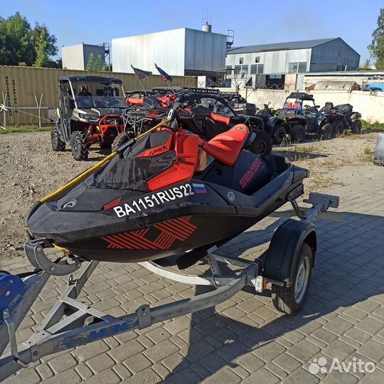 Гидроцикл BRP Spark Trixx 900 2up IBR