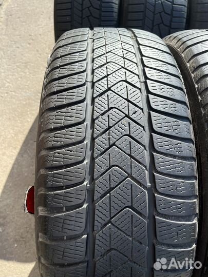 Pirelli Winter Sottozero 3 245/50 R19