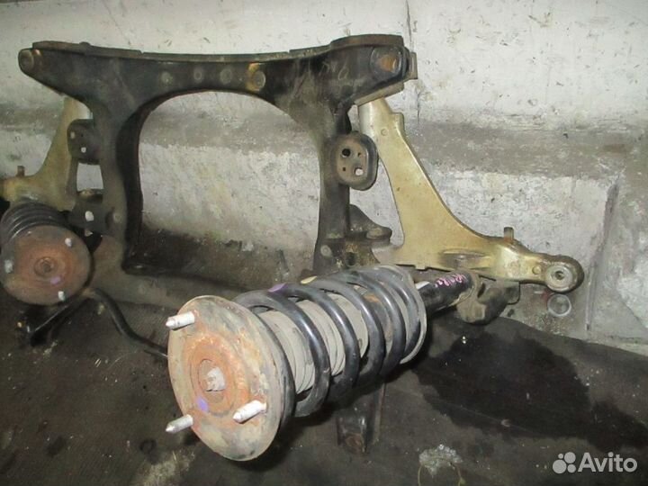 Подрамник передний Toyota Crown GRS183 3GR-FSE