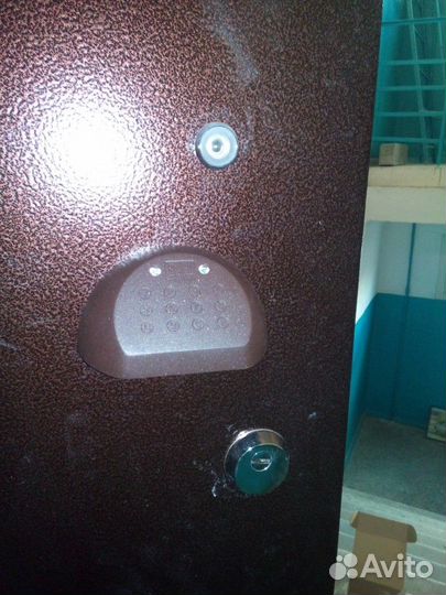 Электронно-кодовый дверной замок 