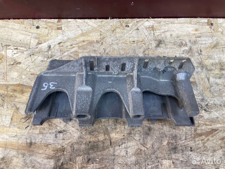 Кронштейн впускного коллектора Renault Duster