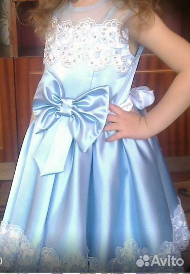 Нарядное платье для девочки