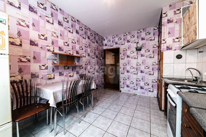 3-к. квартира, 64,1 м², 1/9 эт.