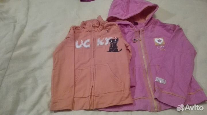 Продаю ветровки для девочек