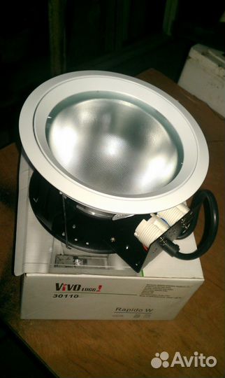 Светильники, люстра, прожектор, освещение