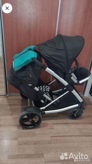 Коляска для двойни или погодок