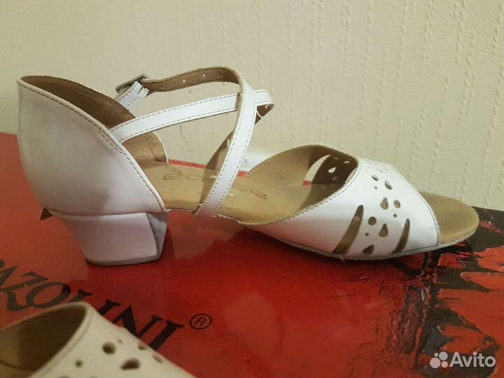 Туфли для бальных танцев