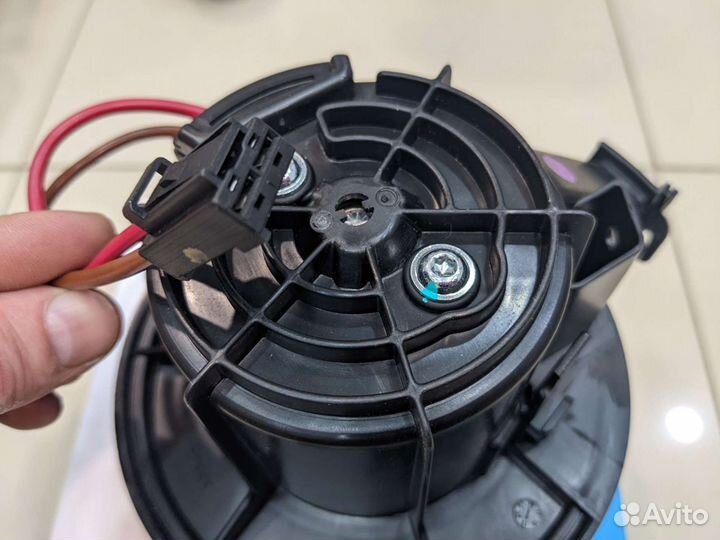 Мотор отопителя mercedes benz C (W204) / E (W212)