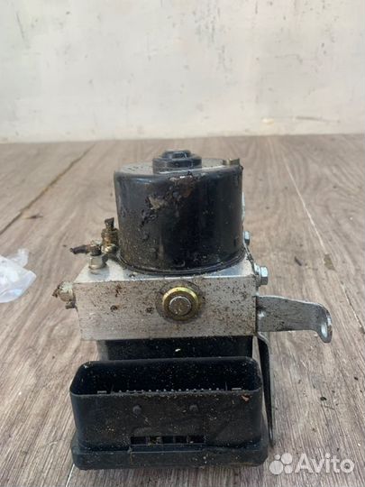 Блок abs Bmw 1 Series хетчбэк-5ти дв. M47D20 2005