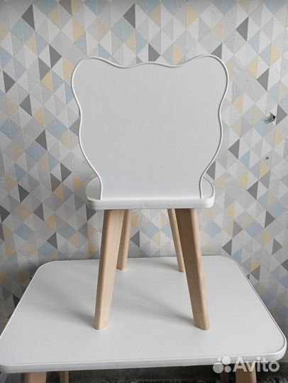 Детский стол и стул