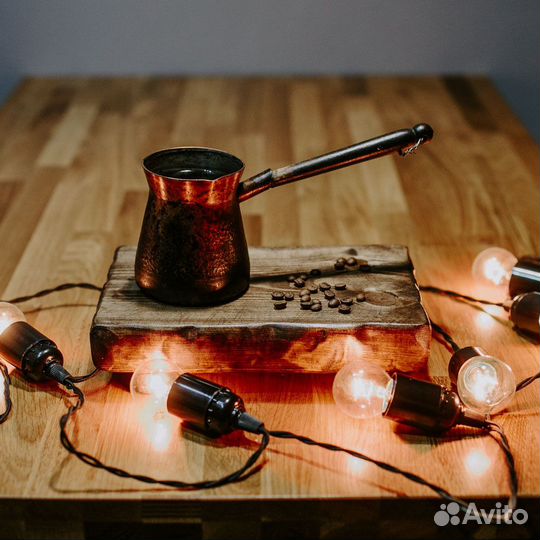 Поднос деревянный сервировочный на ножках