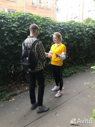 Промоутеры на раздачу листовок