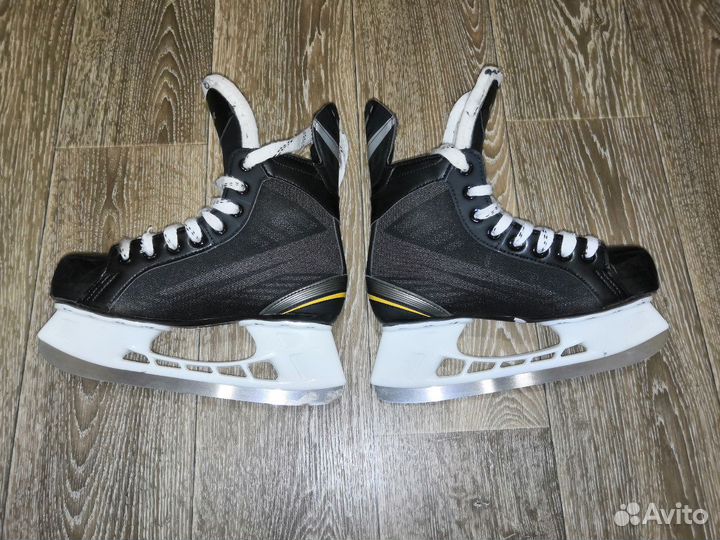 Хоккейные коньки bauer supreme 140