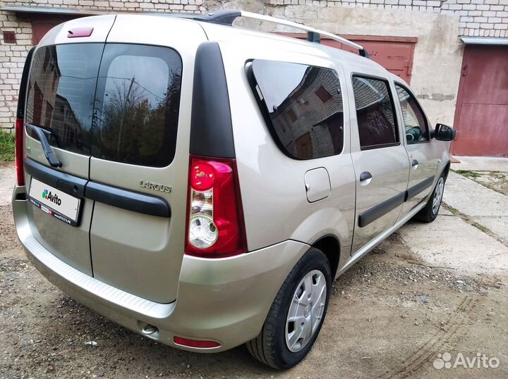 LADA Largus 1.6 МТ, 2013, 155 250 км