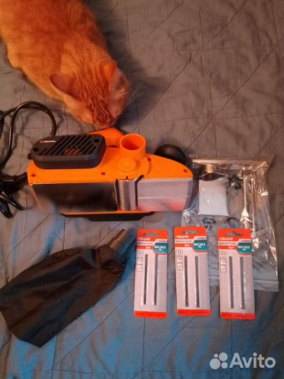 Электрорубанок Вихрь 800 Вт с запас. ножами, новый