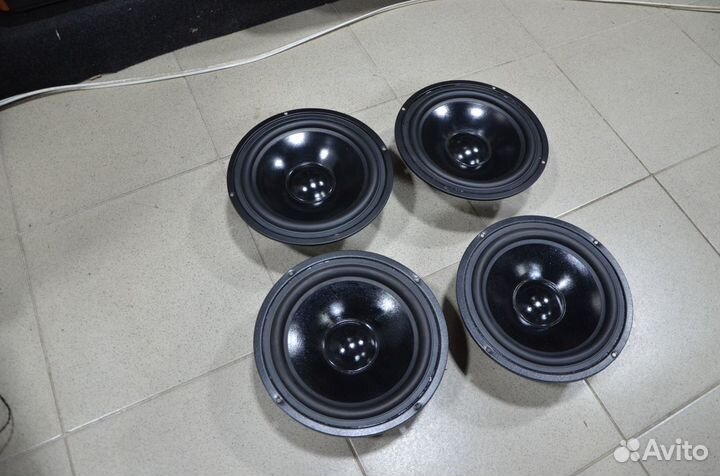 Динамики JBL 8