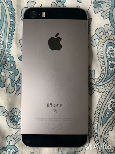 iPhone SE, 32 ГБ