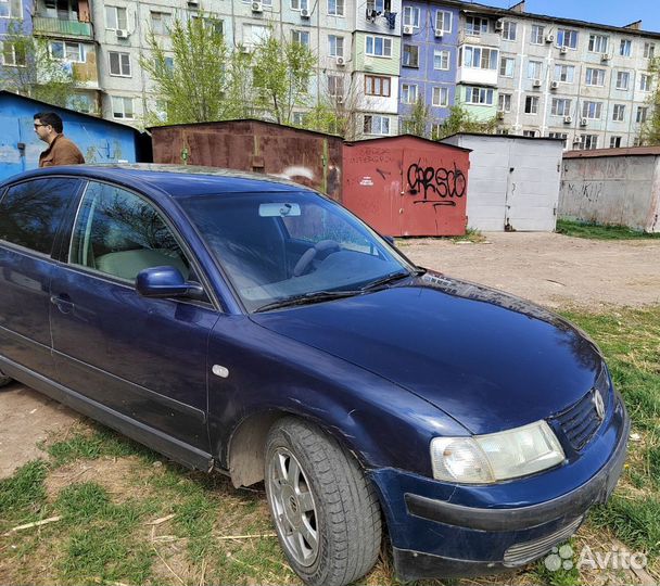 Volkswagen Passat 1.6 МТ, 2000, 300 000 км
