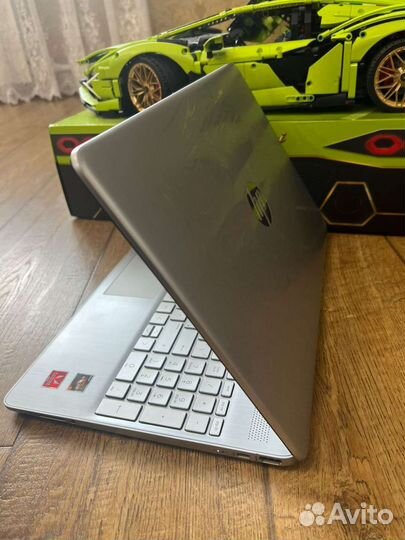 Свежий ноутбук HP Ryzen 3500U 8gb SSD IPS