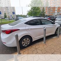 Hyundai Elantra 1.6 AT, 2015, 290 000 км, с пробегом, цена 839 000 руб.