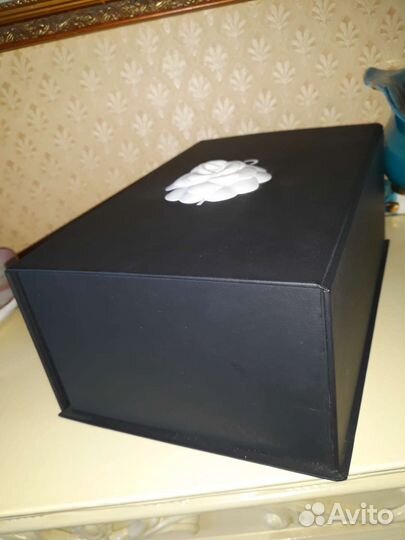 Коробка подарочная на магните Chanel