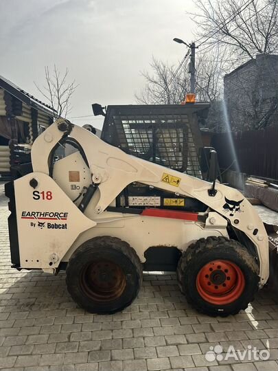 Мини-погрузчик Bobcat S18, 2020