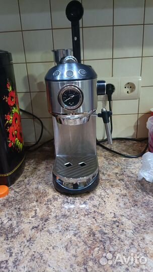 Кофеварка рожковая Kitfort-7106