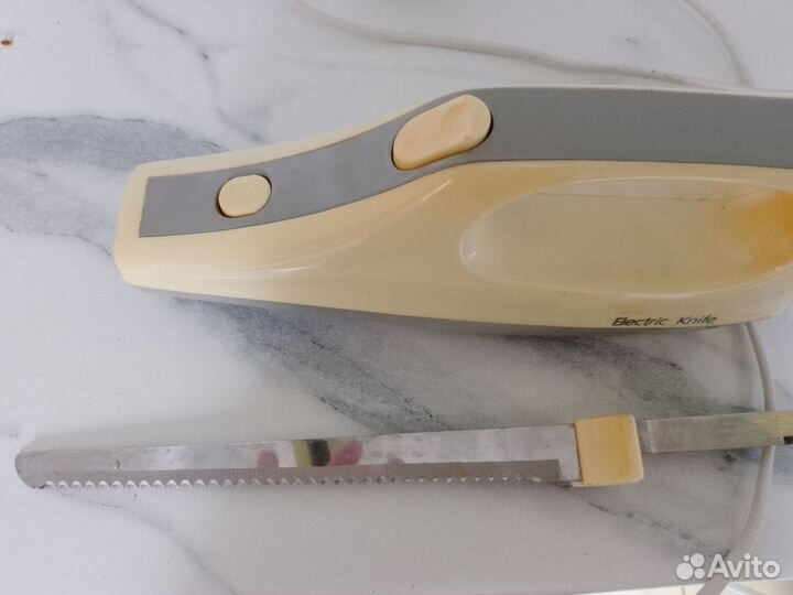 Электрический нож для хлеба