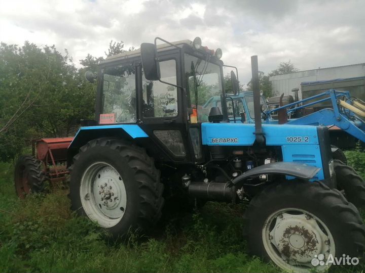 Трактор МТЗ (Беларус) BELARUS-1025.2, 2012