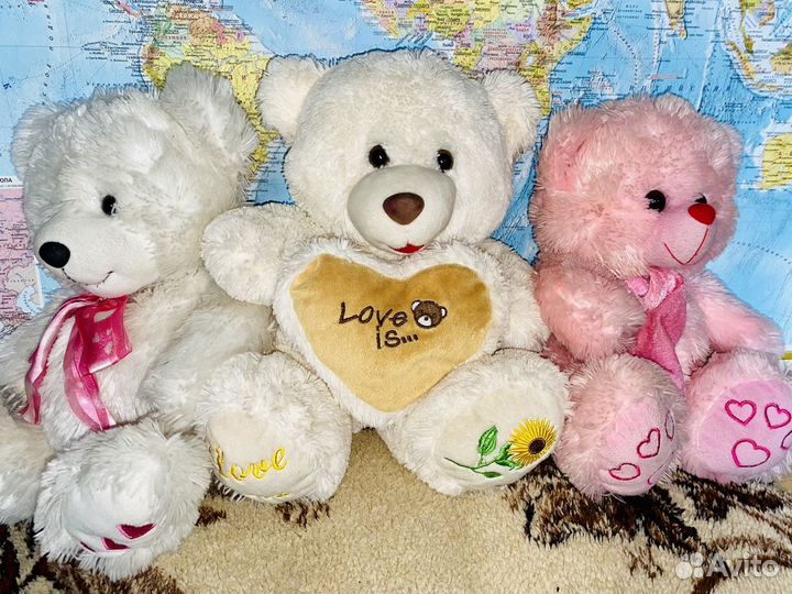 Большой плюшевый мишка