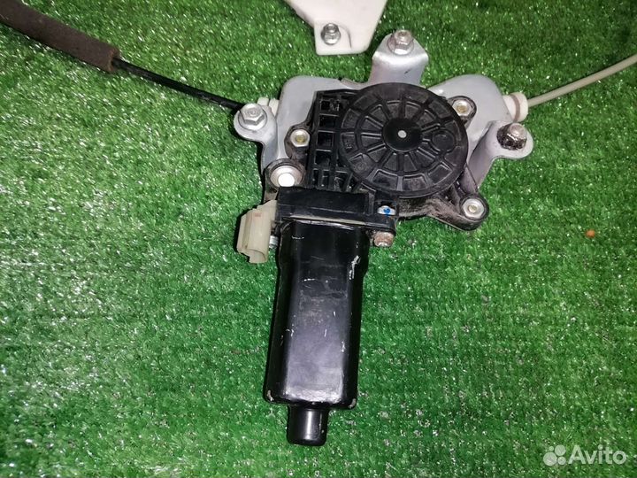 Электростеклоподъемнк задний правый hyundai sonata